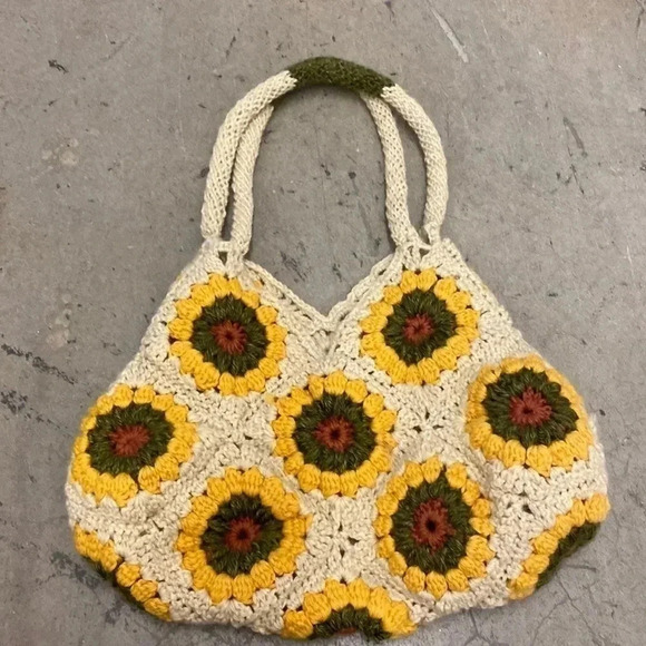 Handmade crochet bag - Picture 1 of 2